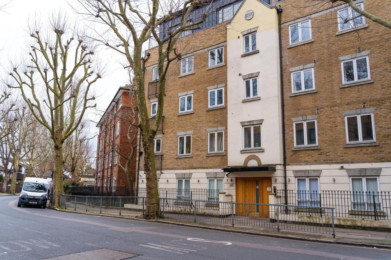 Chic 3 Bed Apartment Near London Bridge With Balcony Zewnętrze zdjęcie