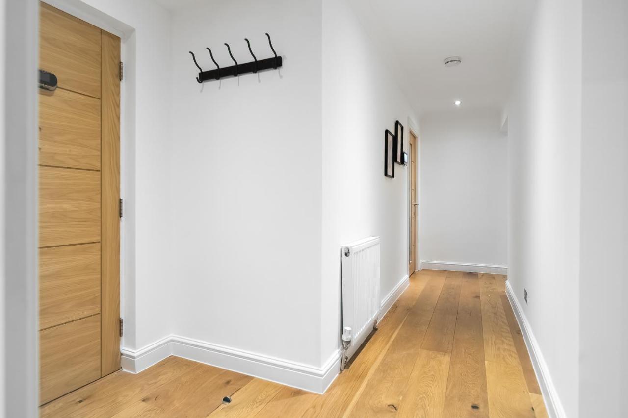 Chic 3 Bed Apartment Near London Bridge With Balcony Zewnętrze zdjęcie